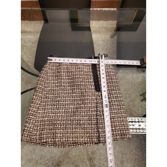 Halogen Women's Multicolor Acrylic Faux Leather Trim Back Zip Mini Skirt Size 2 - Picture 9 of 10